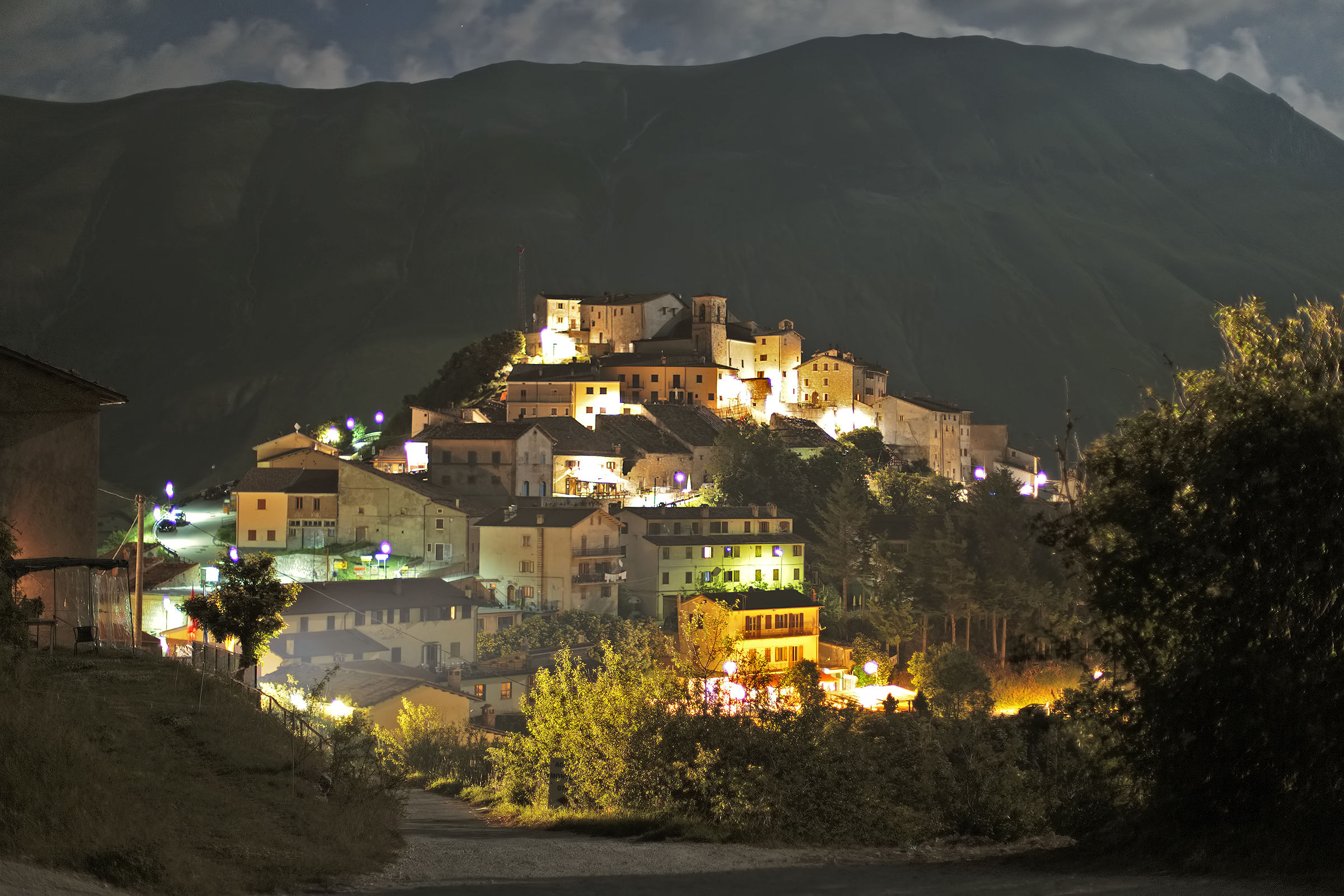 Castelluccio night