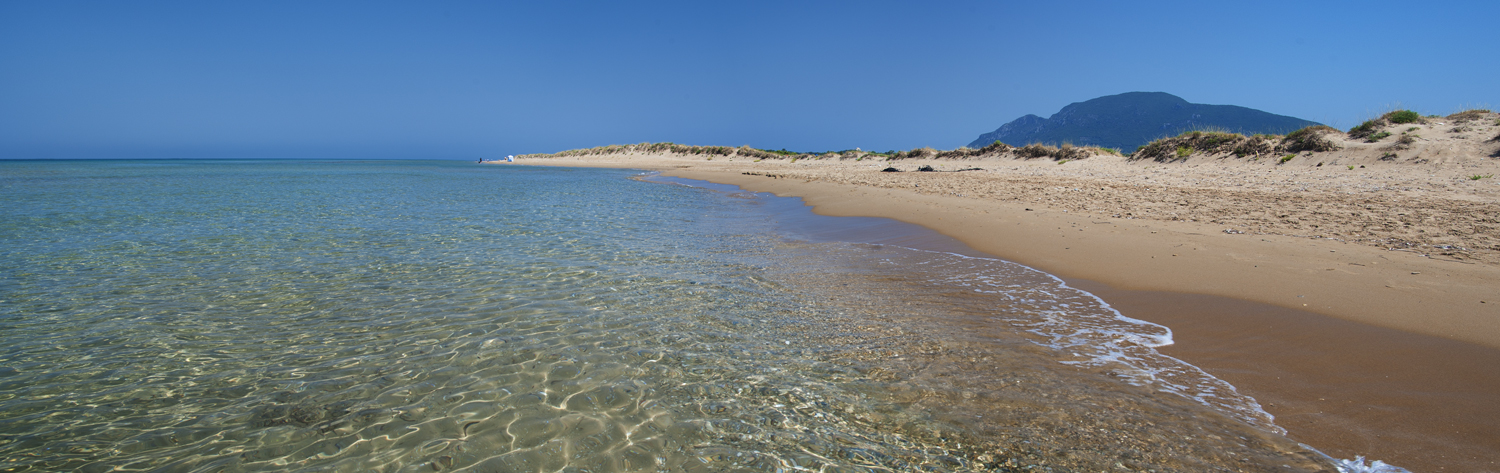 Corfù: spiaggia presso Issos