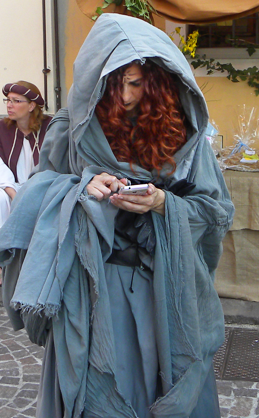 la strega Grimilde in versione hi-tech