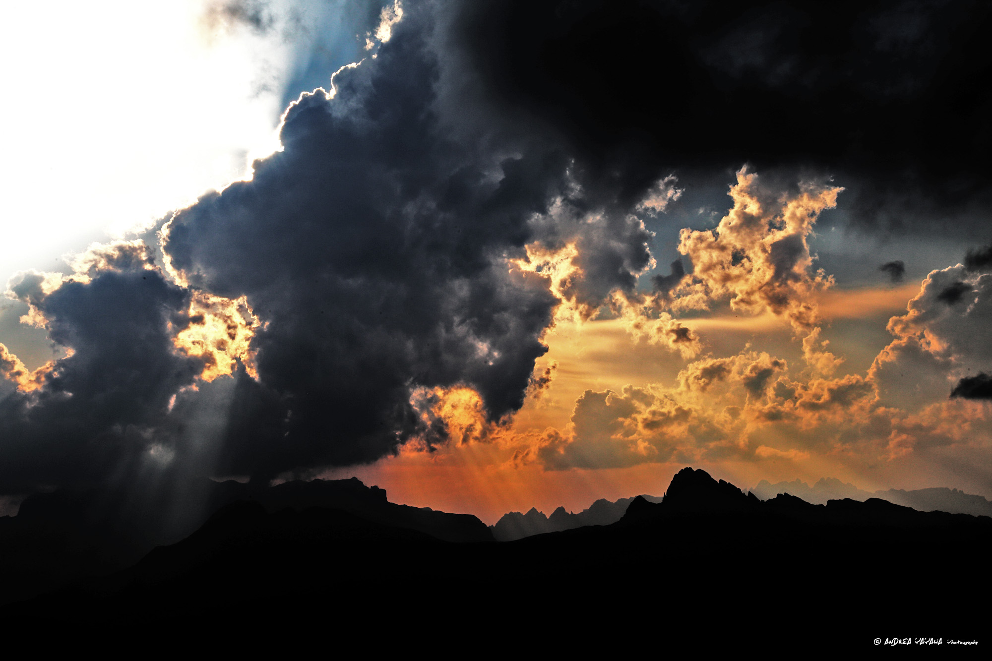 Ultimi raggi di sole... prima di un tramonto dolomitico