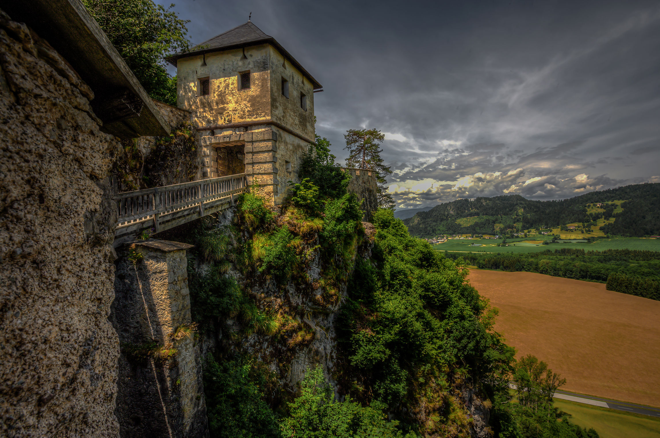 torre del castello di hochosterwitz - austria -