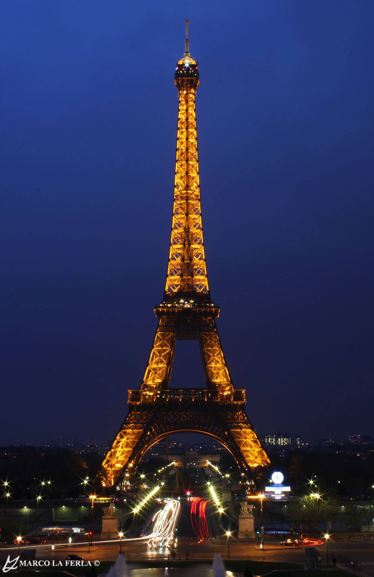 Tour Eiffel by night