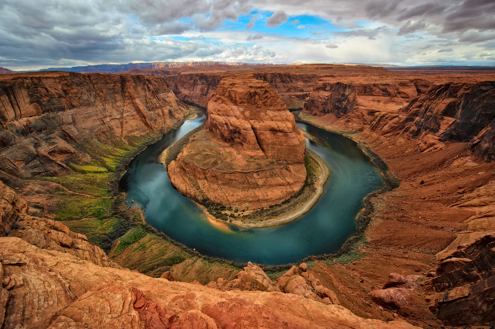 Horseshoe Bend - Arizona -d700+14-24 2 RAW blend