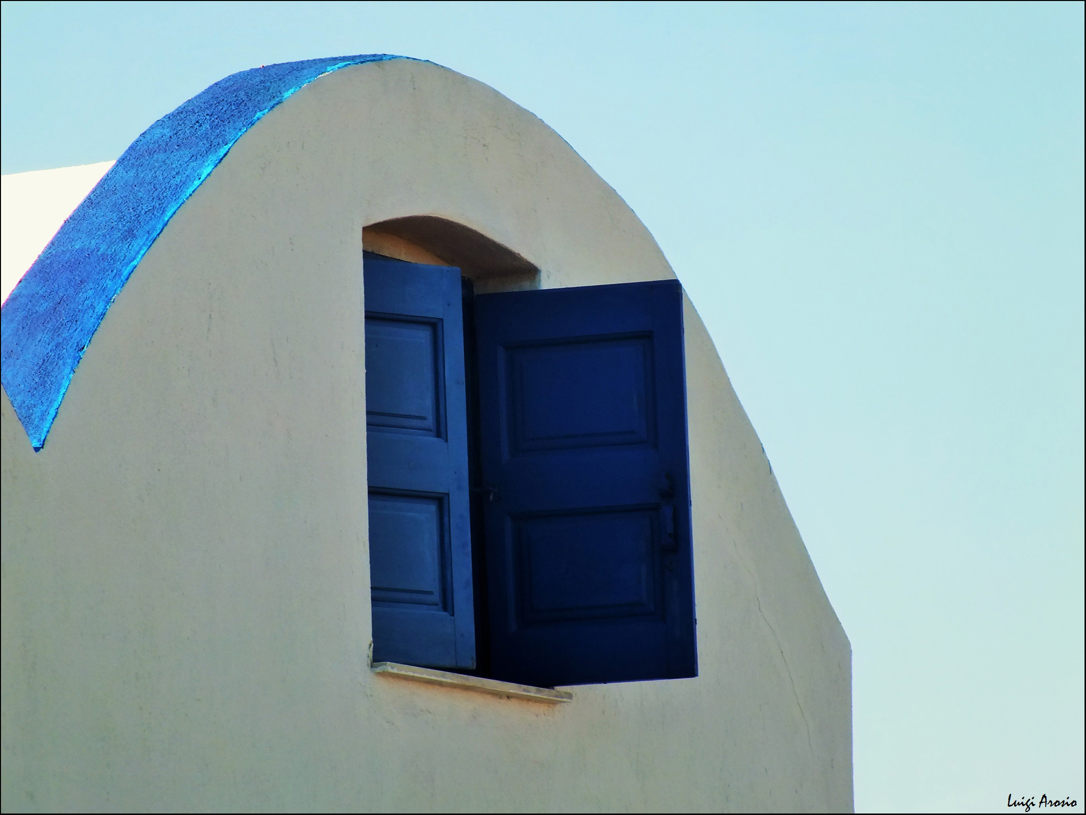 Geometries and contrasts