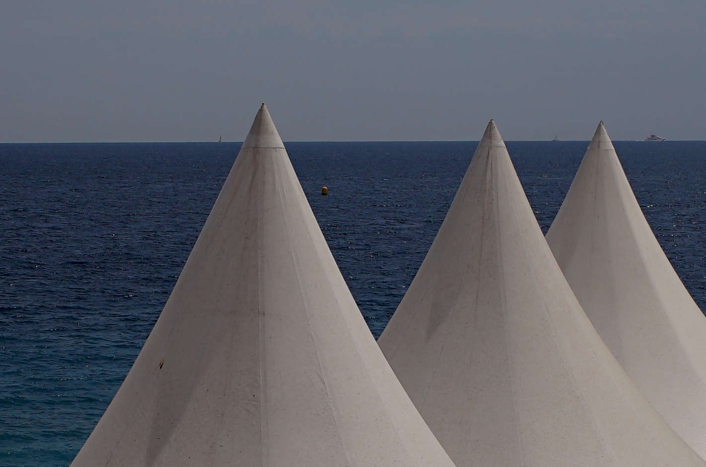 The three peaks of Nice