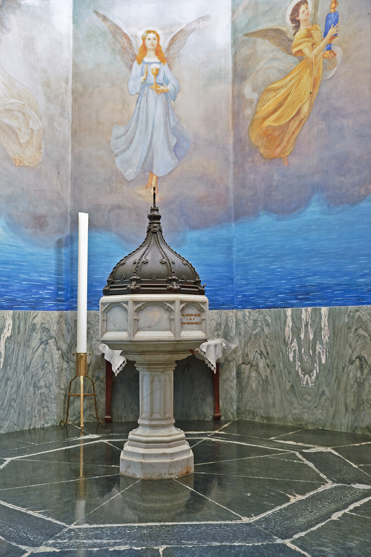 Baptismal font - Germagnano