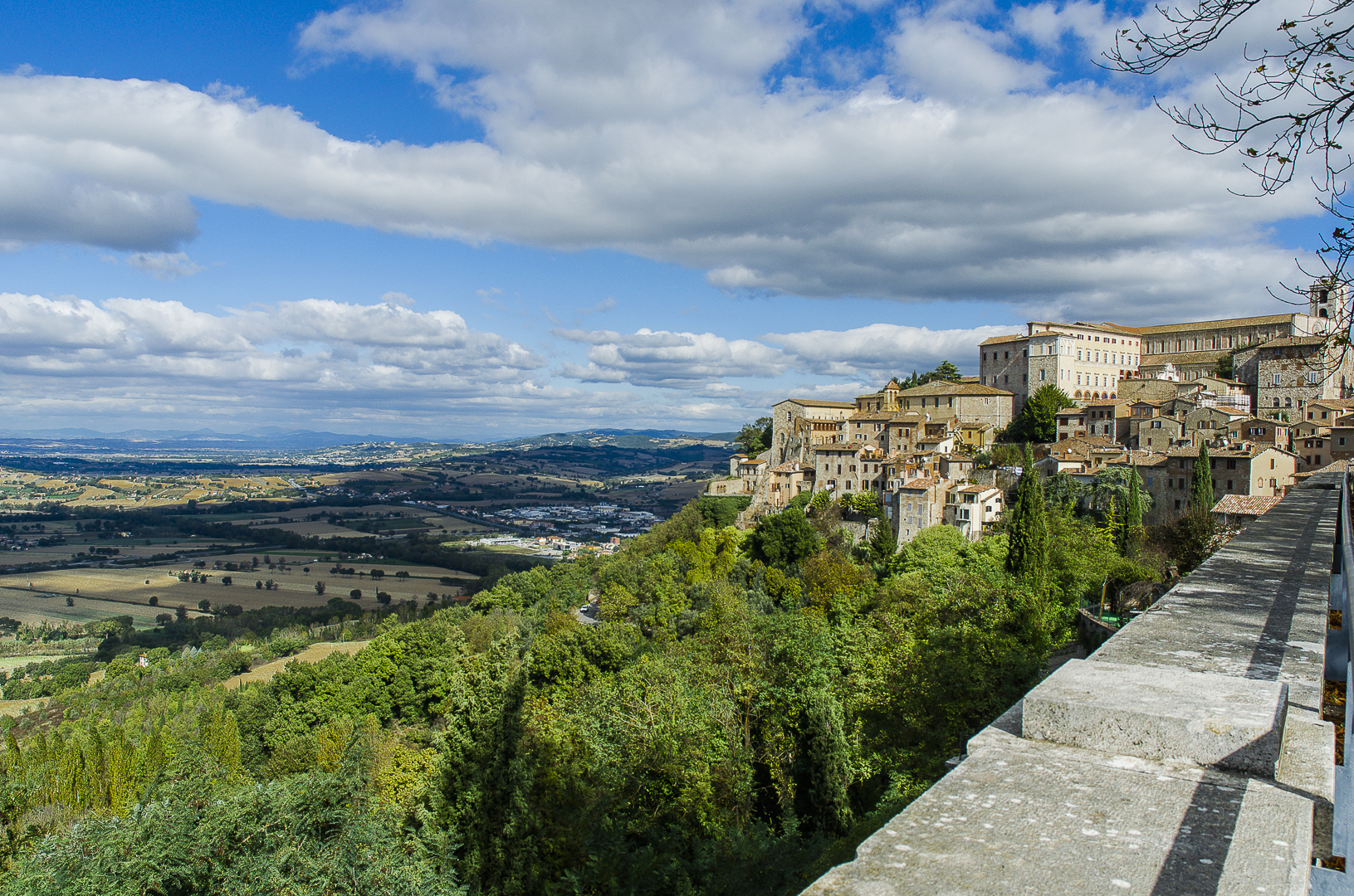 Veduta da Todi