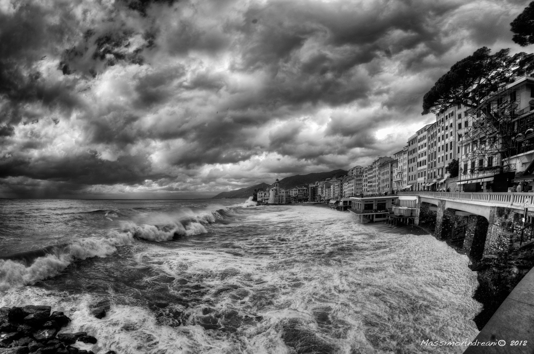 Camogli b&w