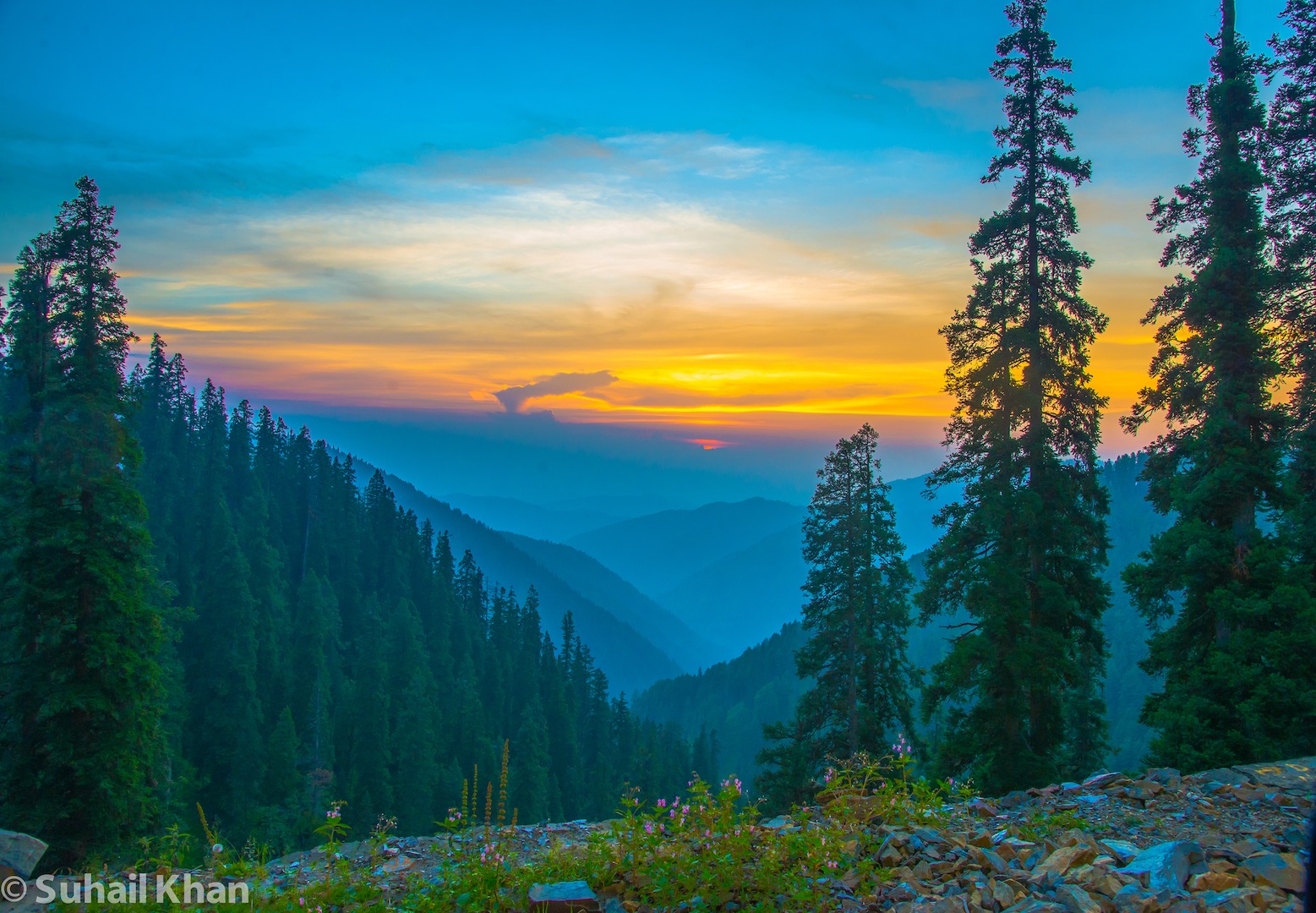 Vista dalla cima Sinthen, Kashmir, India.