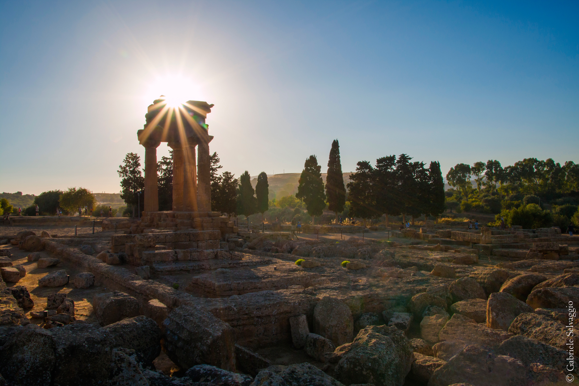 rays on the Valley of the Temples