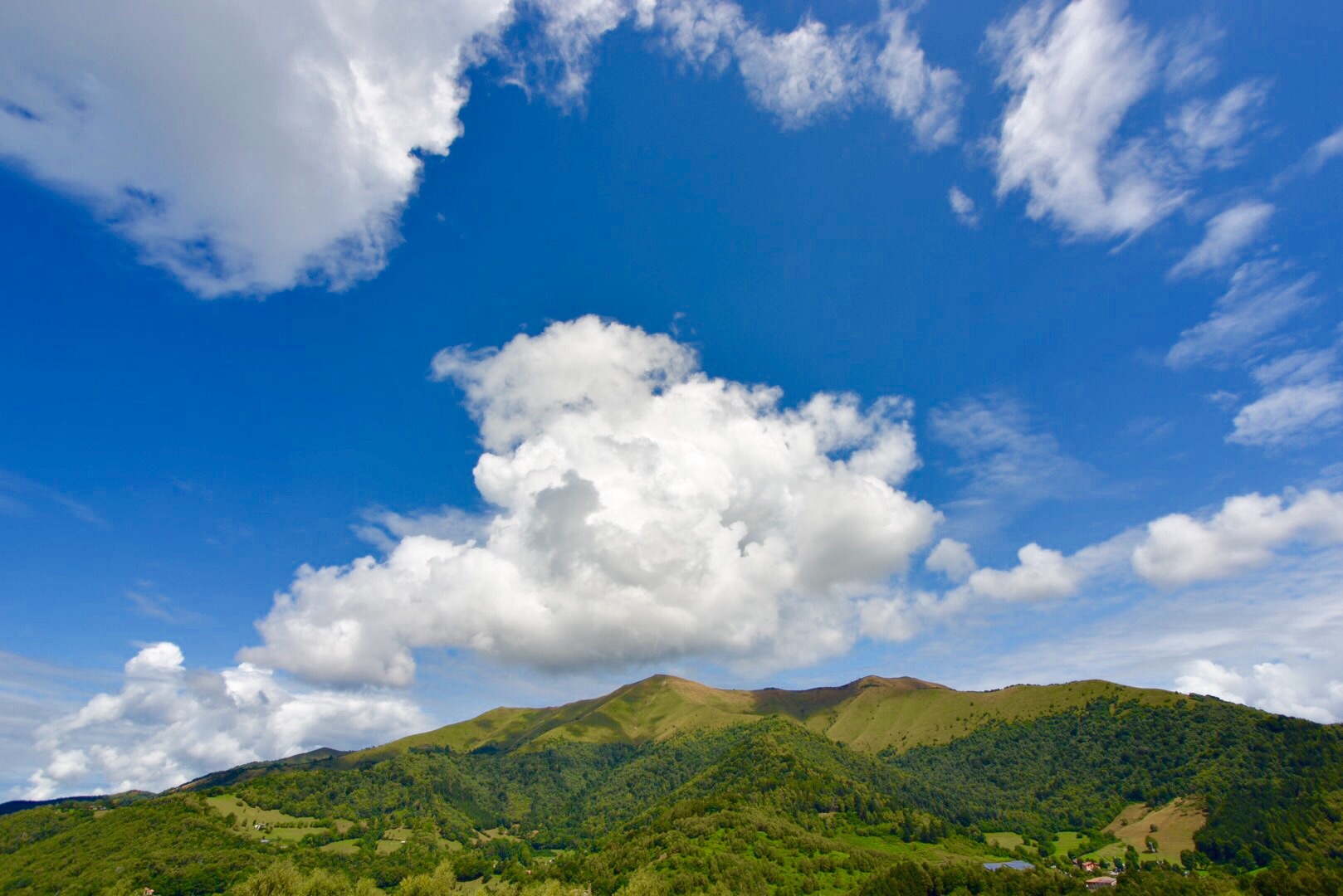 Clouds over San Primo ...