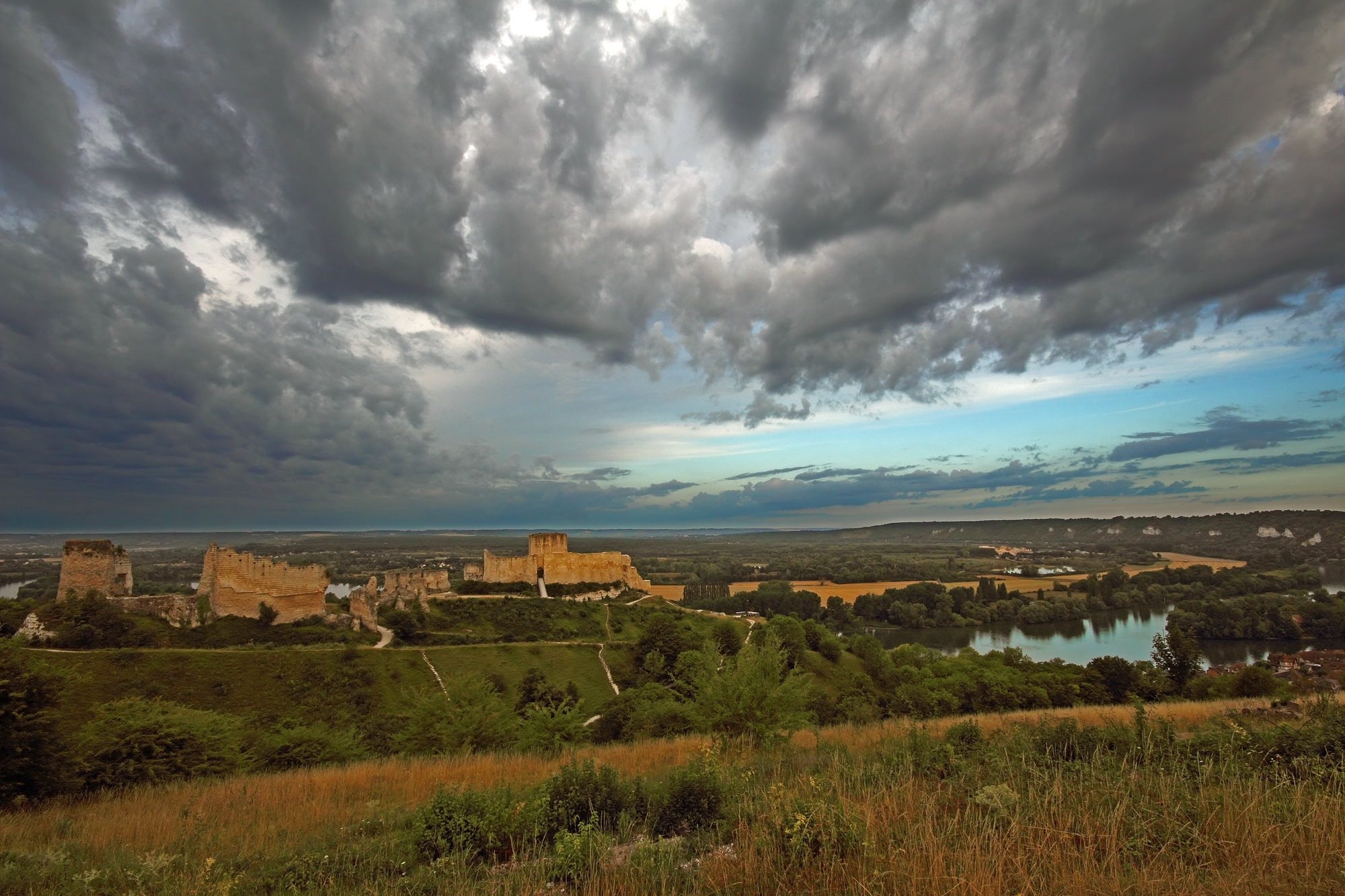 Dawn Castle Gaillard