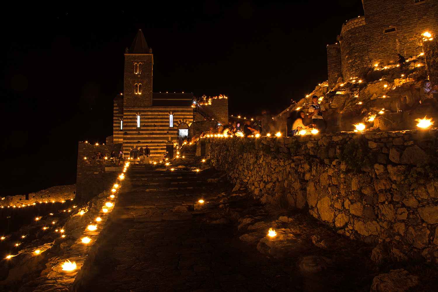 Going to San Pietro between memory lights