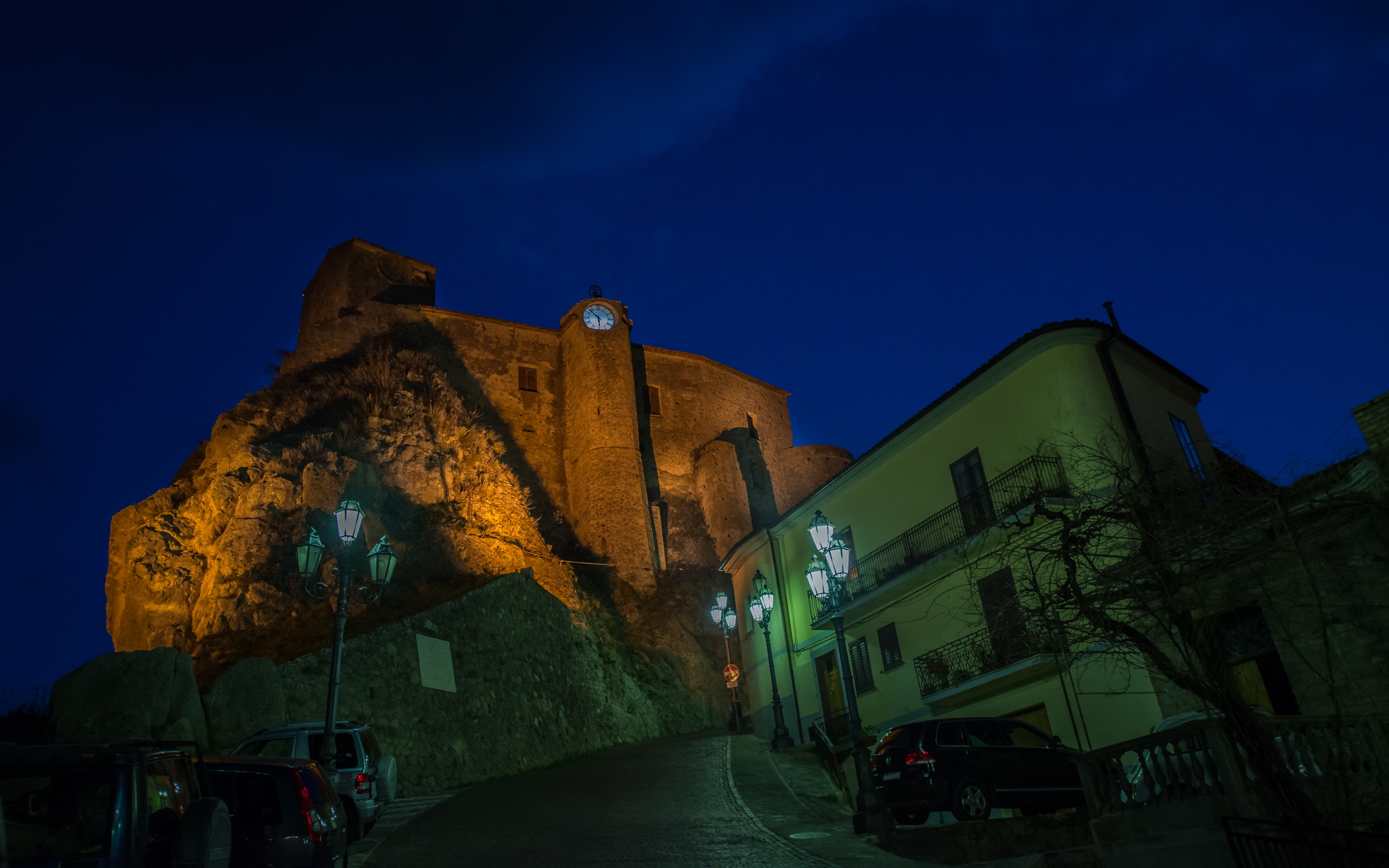 Fredda sera d'inverno a Oriolo (cs)