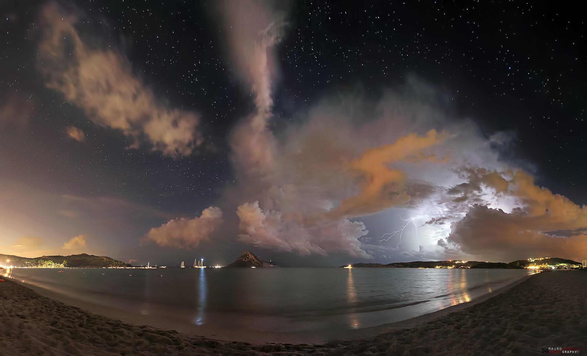 *Lightning in the night*