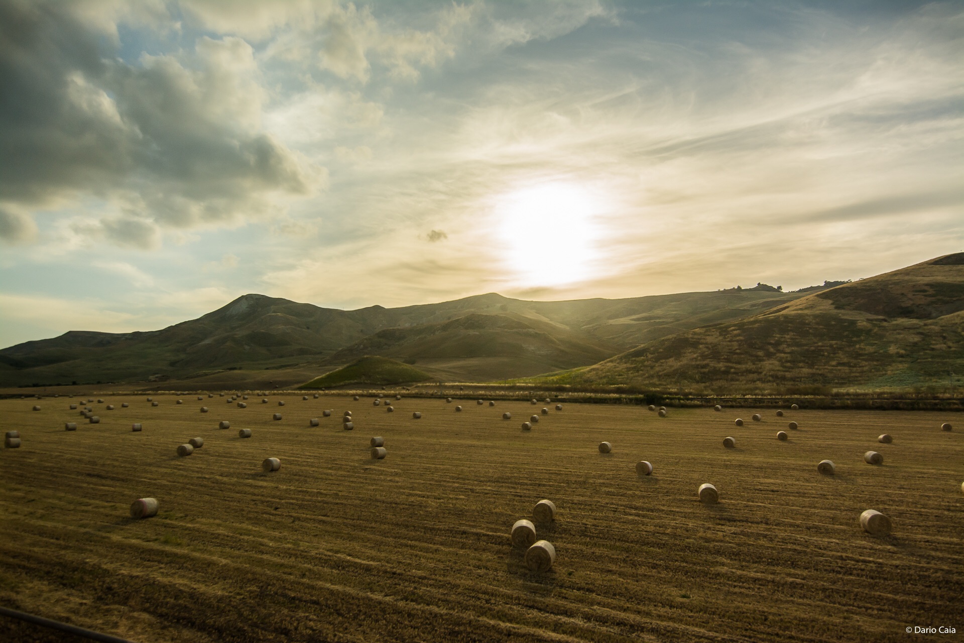 Campagna siciliana al tramonto