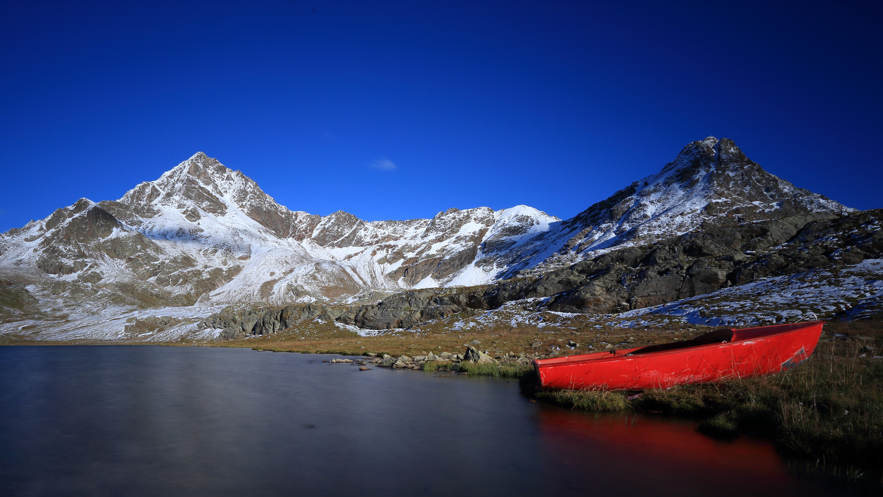 boat on the lake