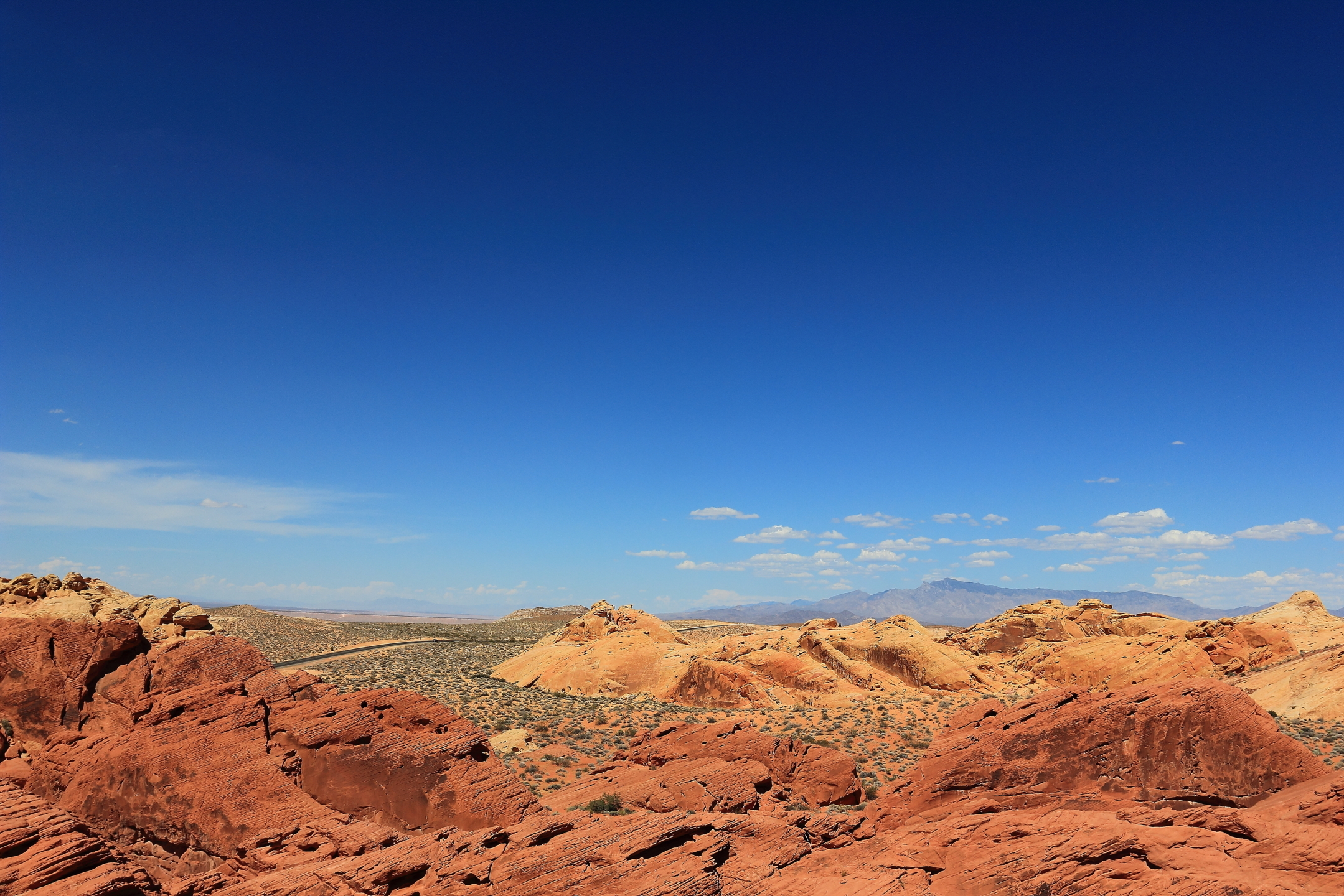 Valley of Fire, a few miles from Las Vegas ..