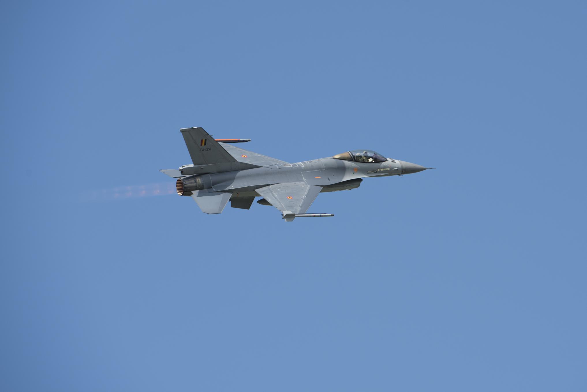 f16 polonia