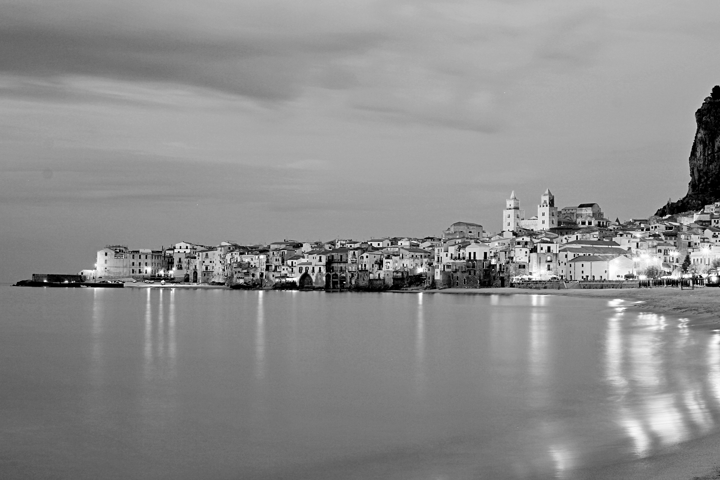 Cefalu in B & W