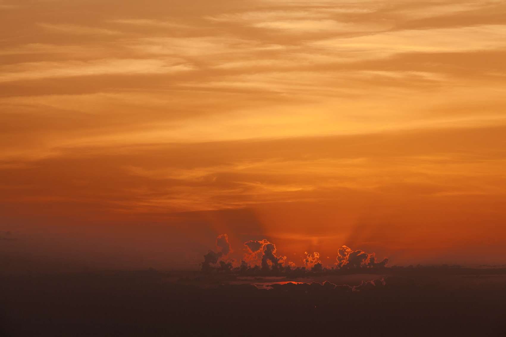 Il sole si è tuffato nelle nuvole