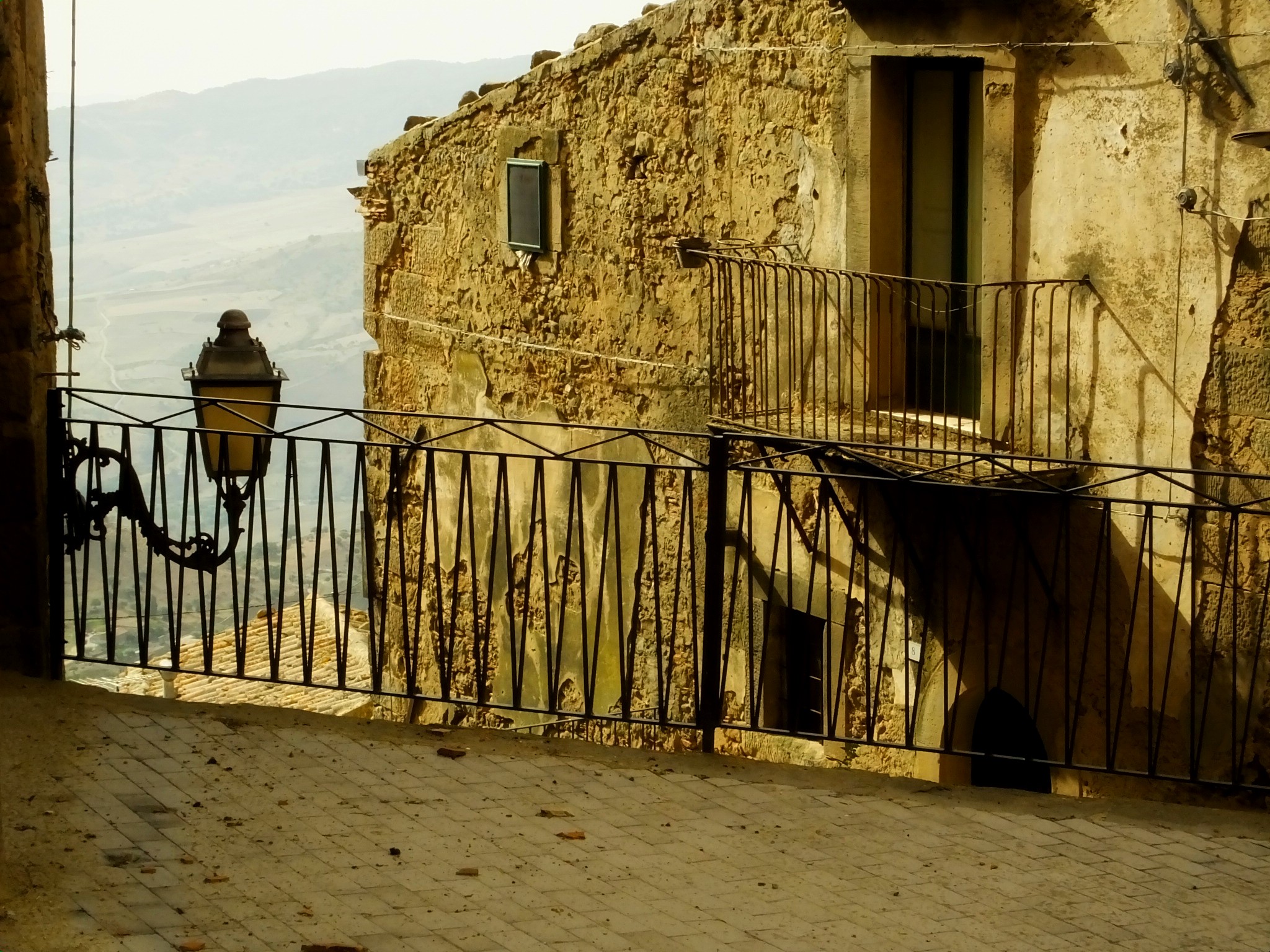 Sicily - Troina - medieval lanes