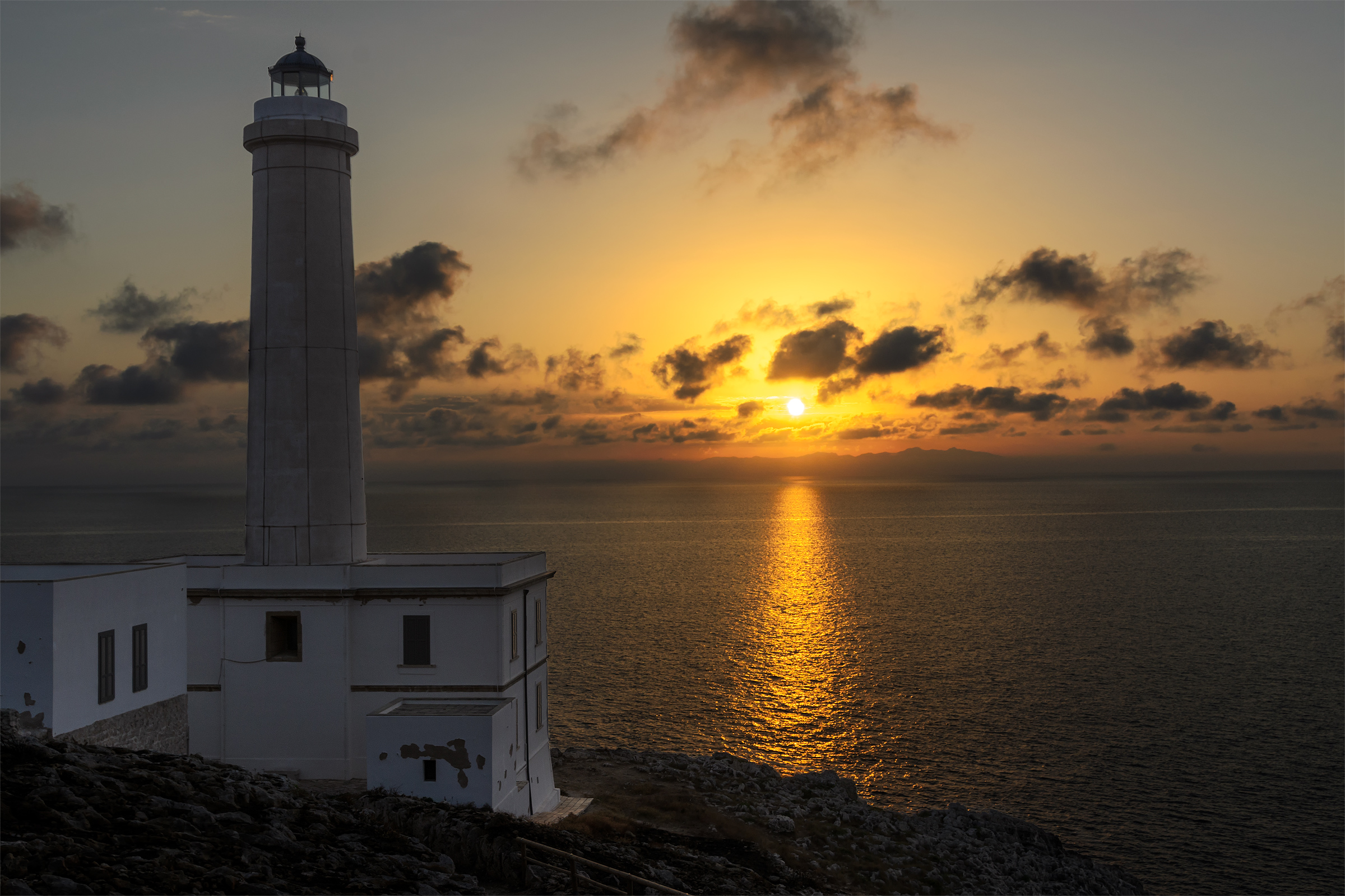 the dawn of Italy and the lighthouse