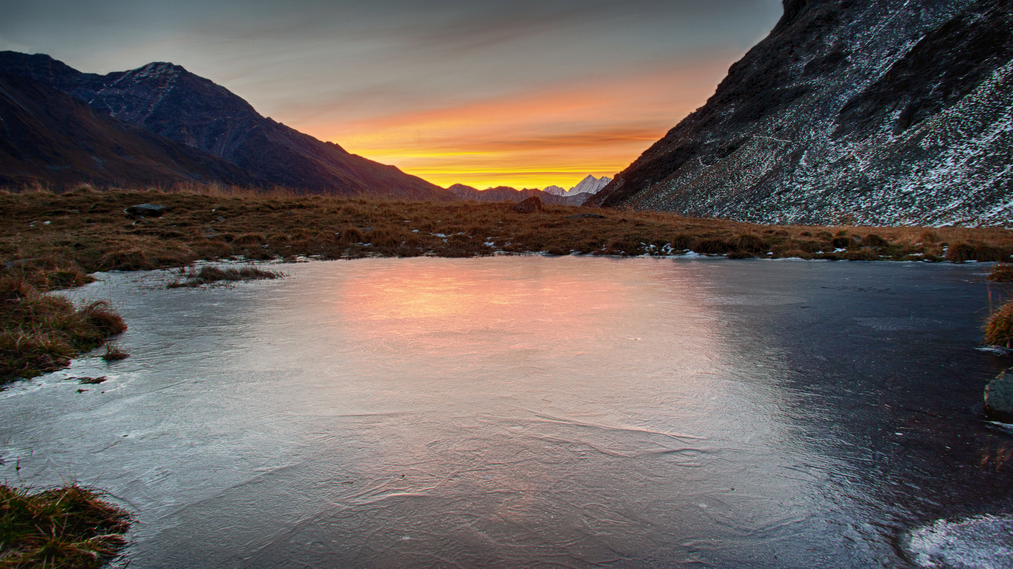 Alba dal Linge (con panorama su Presanella)