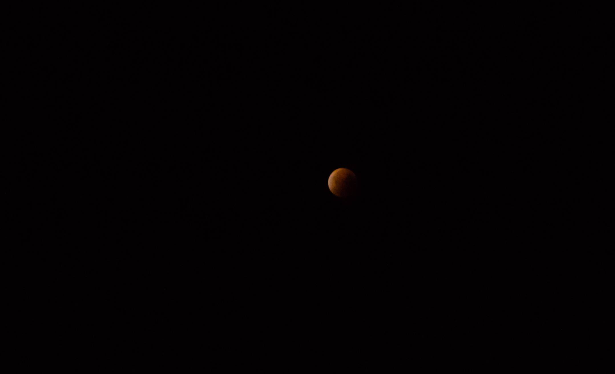 #SuperBloodMoon