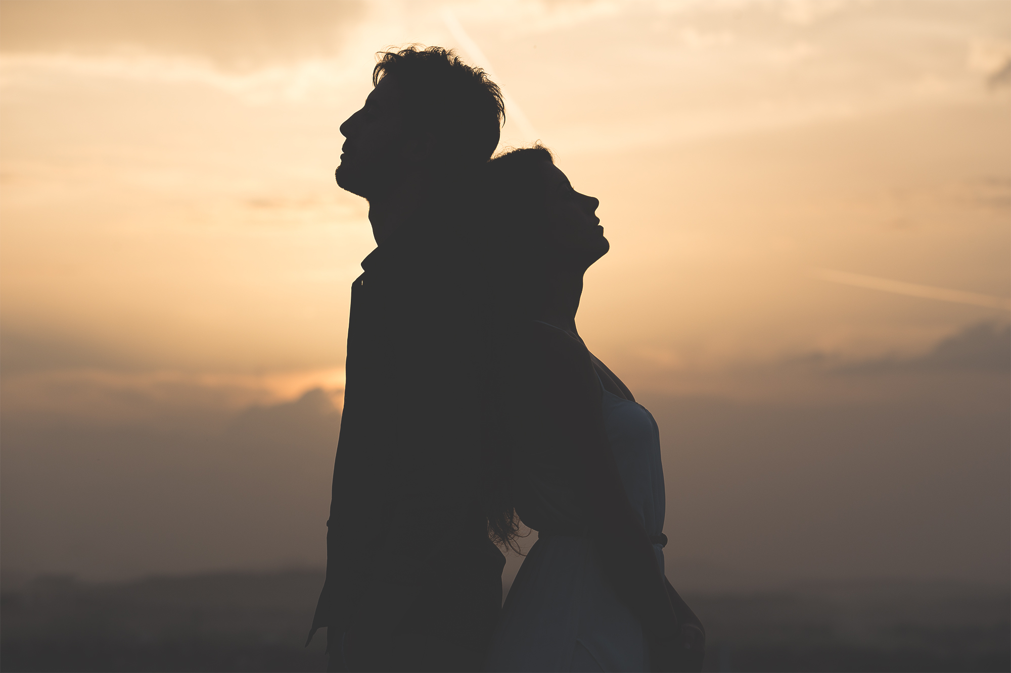 fall in love without ever seen ...