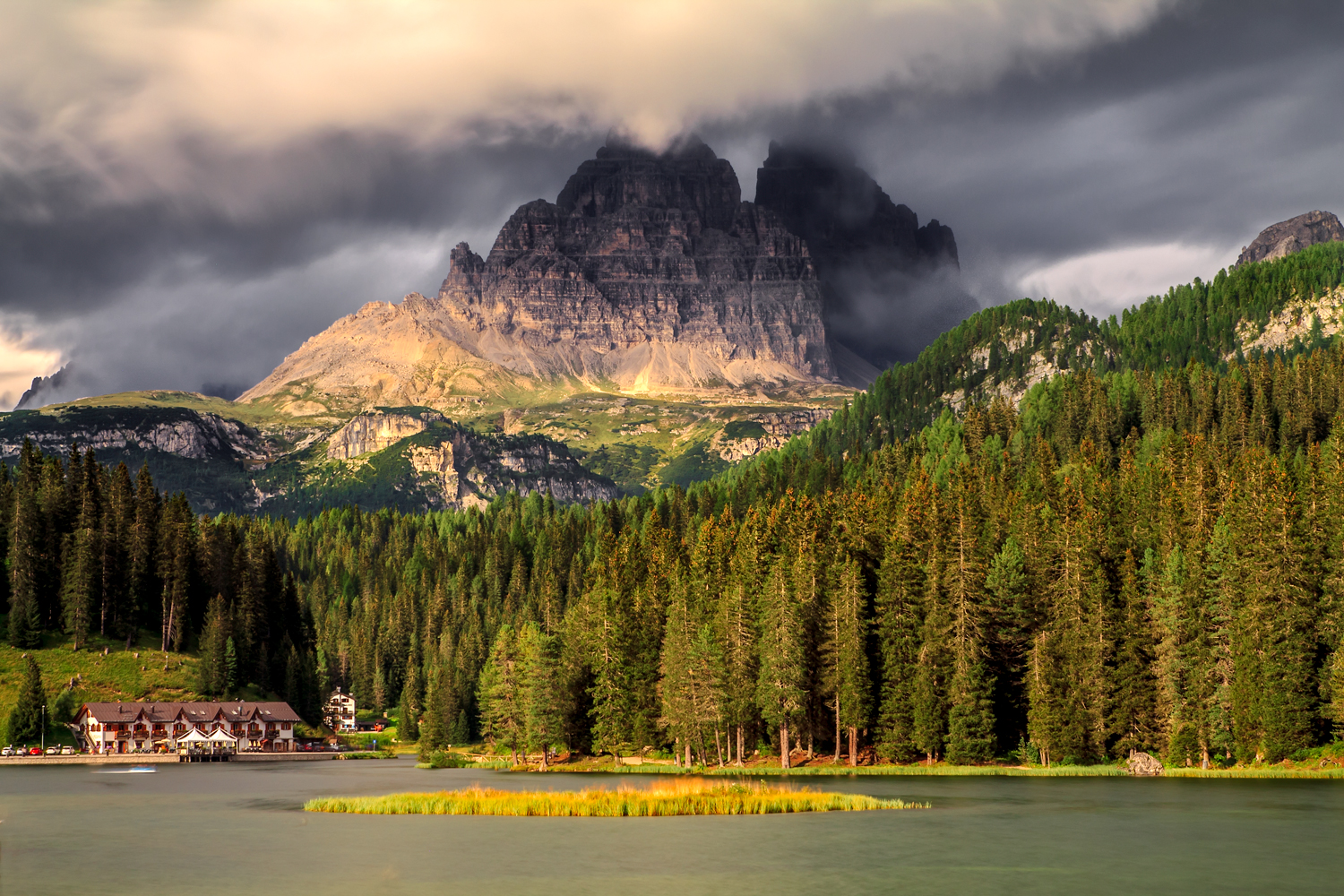 Misurina Lake
