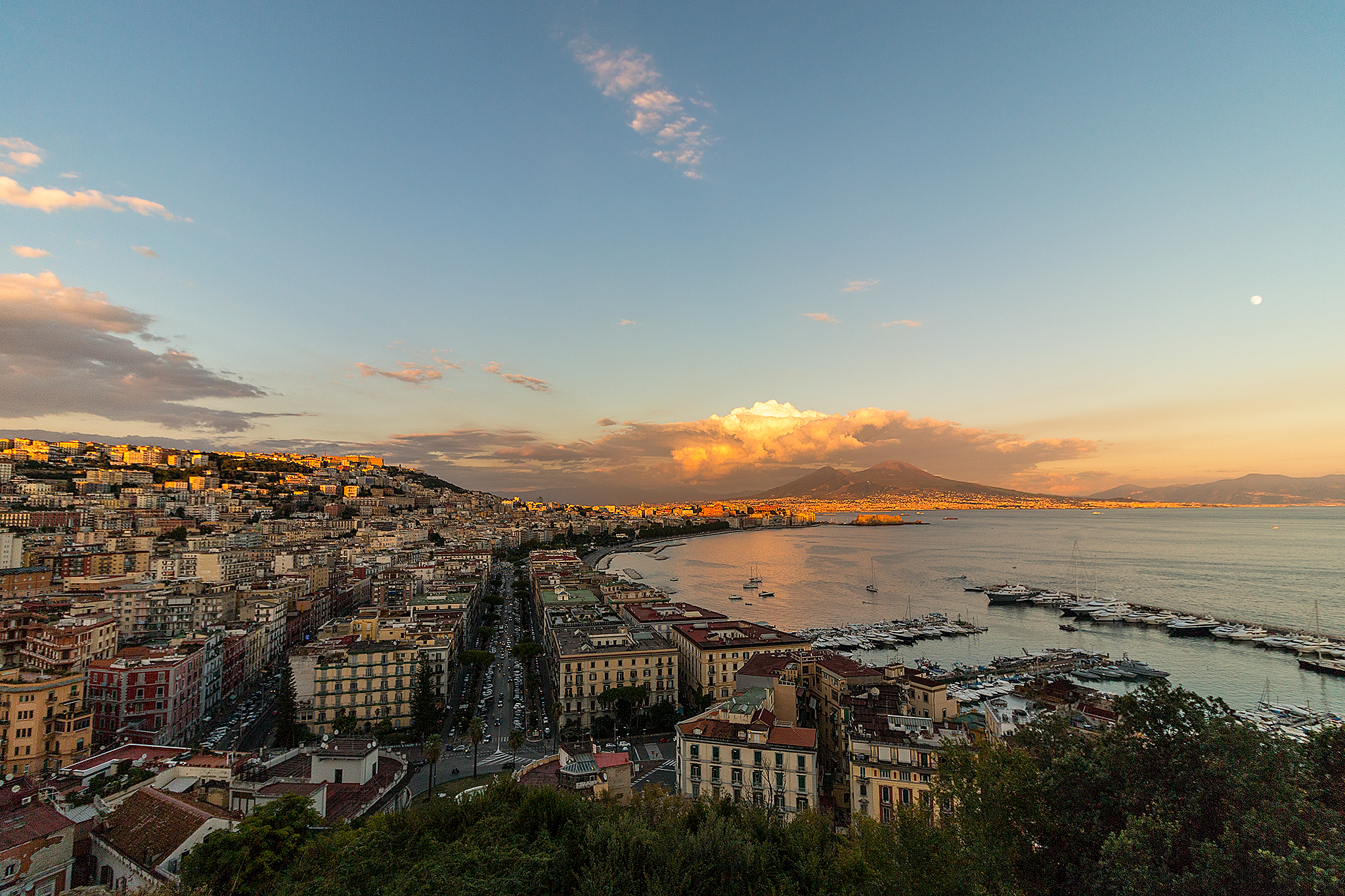 Moon over Napoli