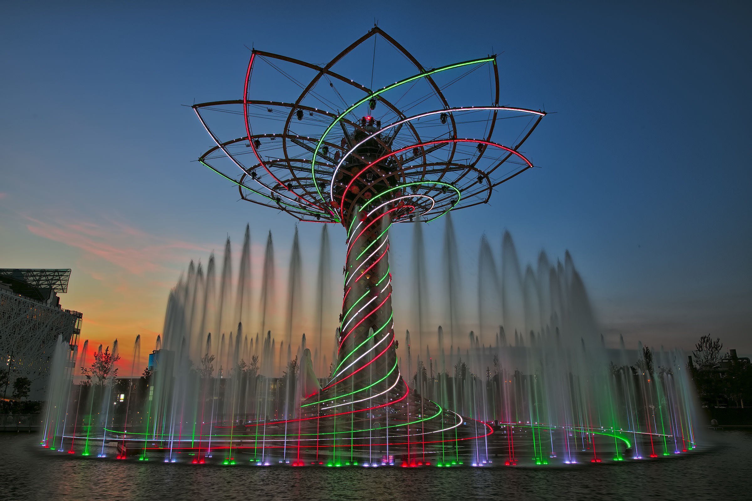 Expo 2015 The tree of life all Italian