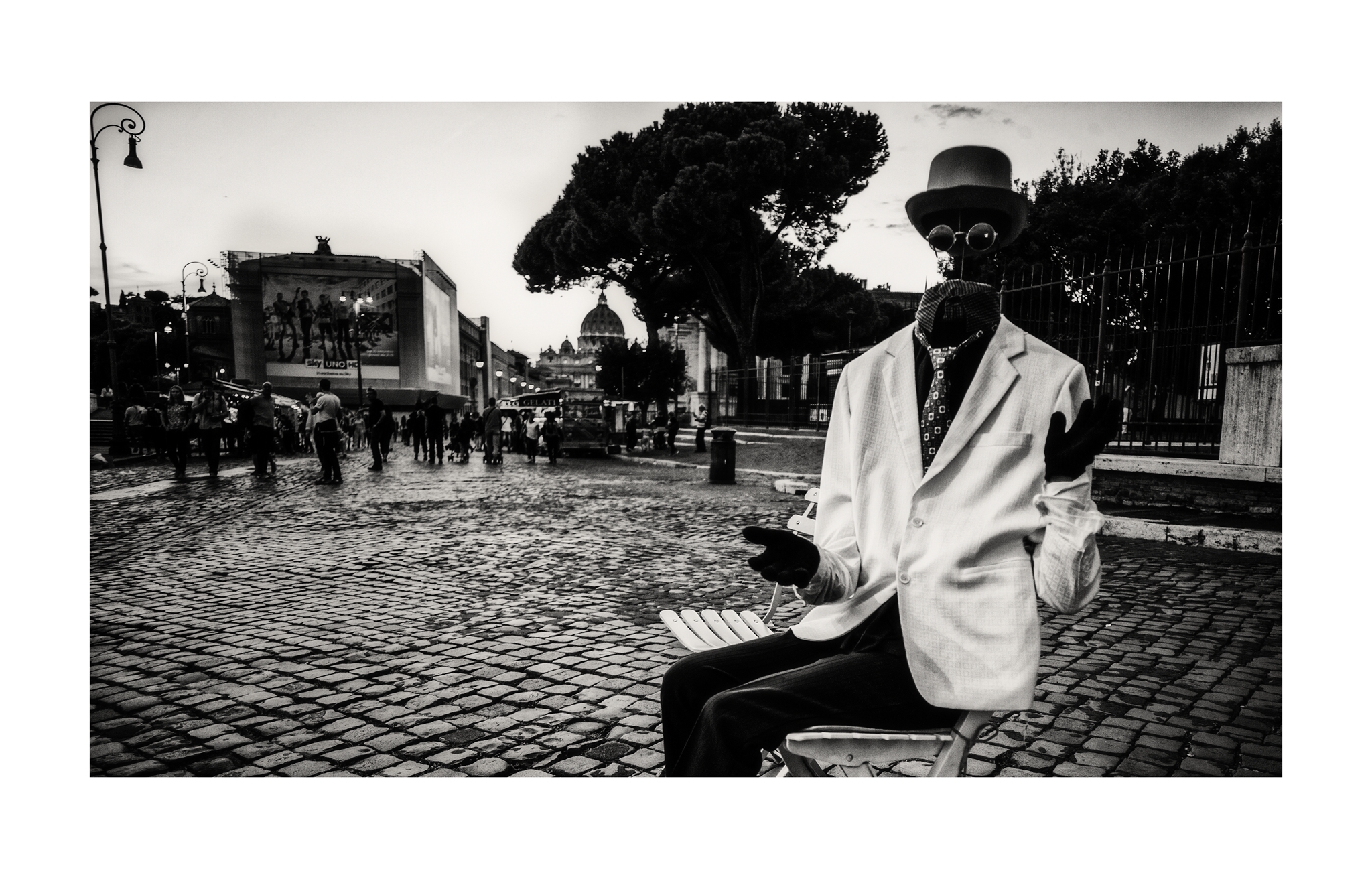 Give me your eyes, please!