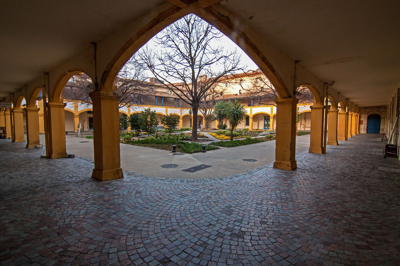 Hotel Dieu - Arles