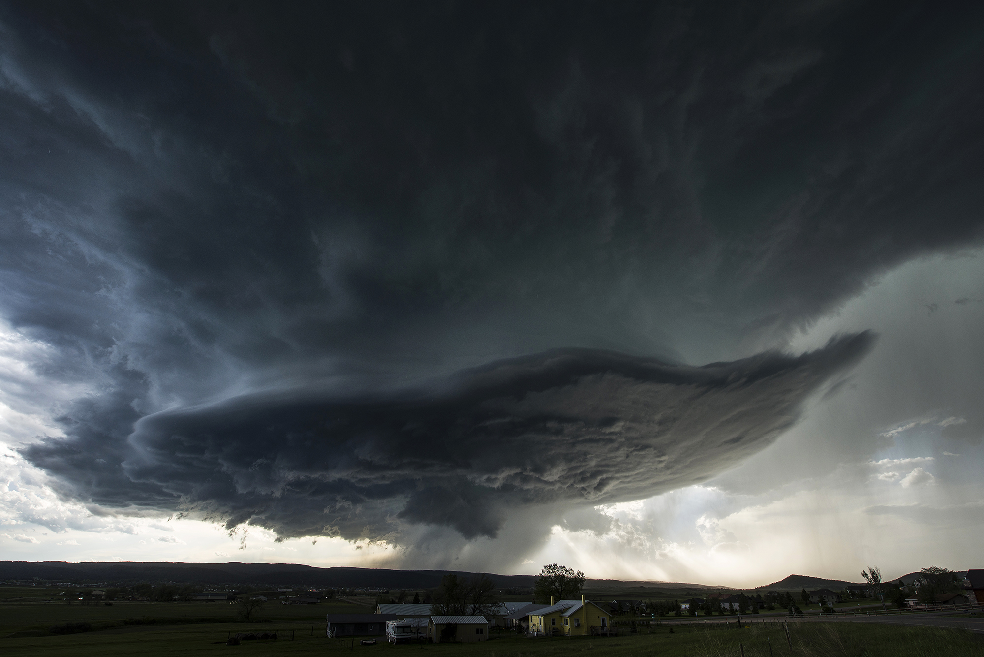 Contrasti temporaleschi