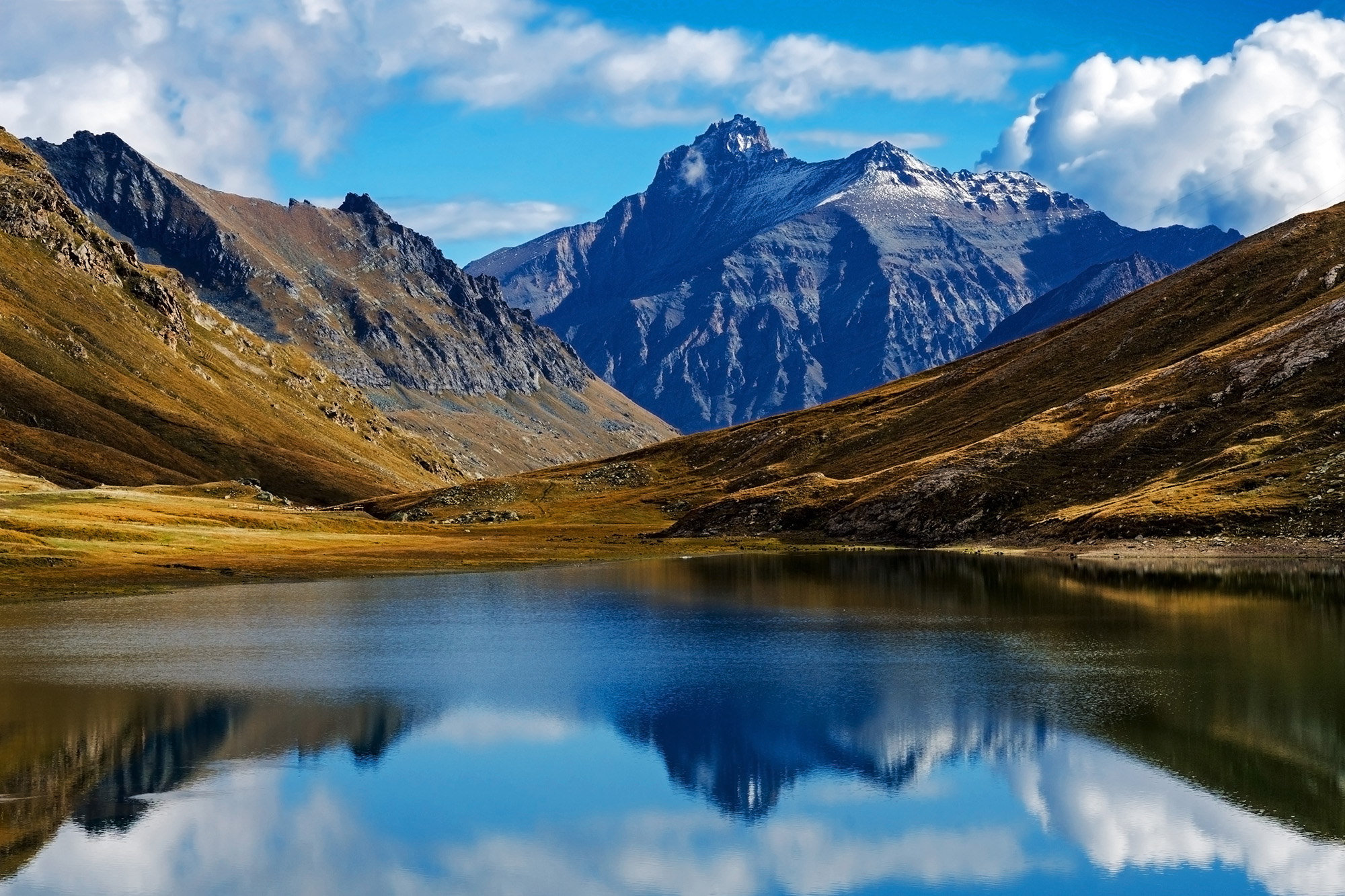 The Grivola to Nivolet