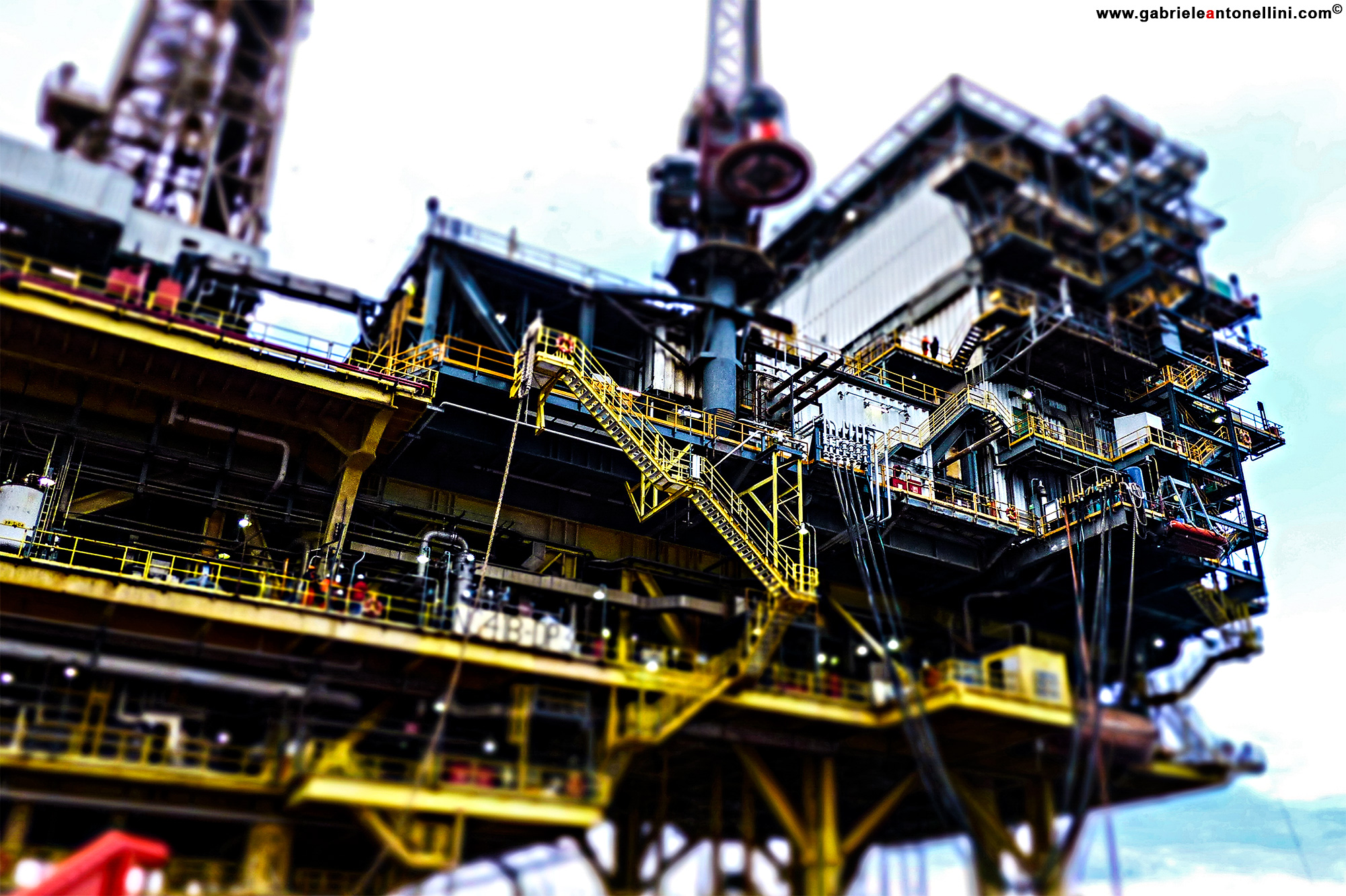 Bouri DP3 Platform (Toy view)