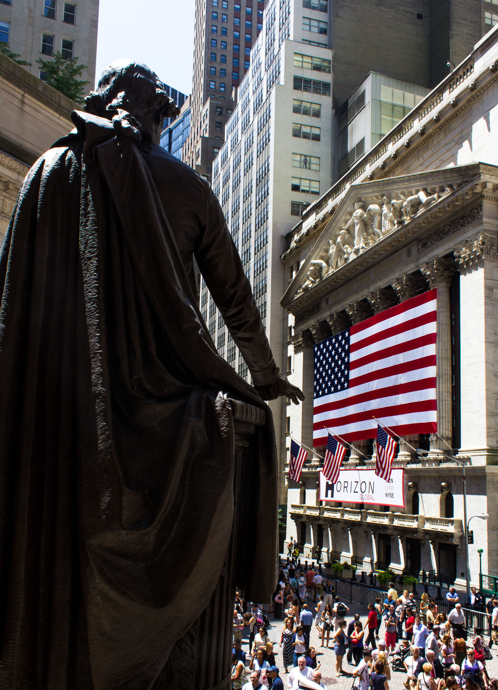 Washington leads in Wall Street