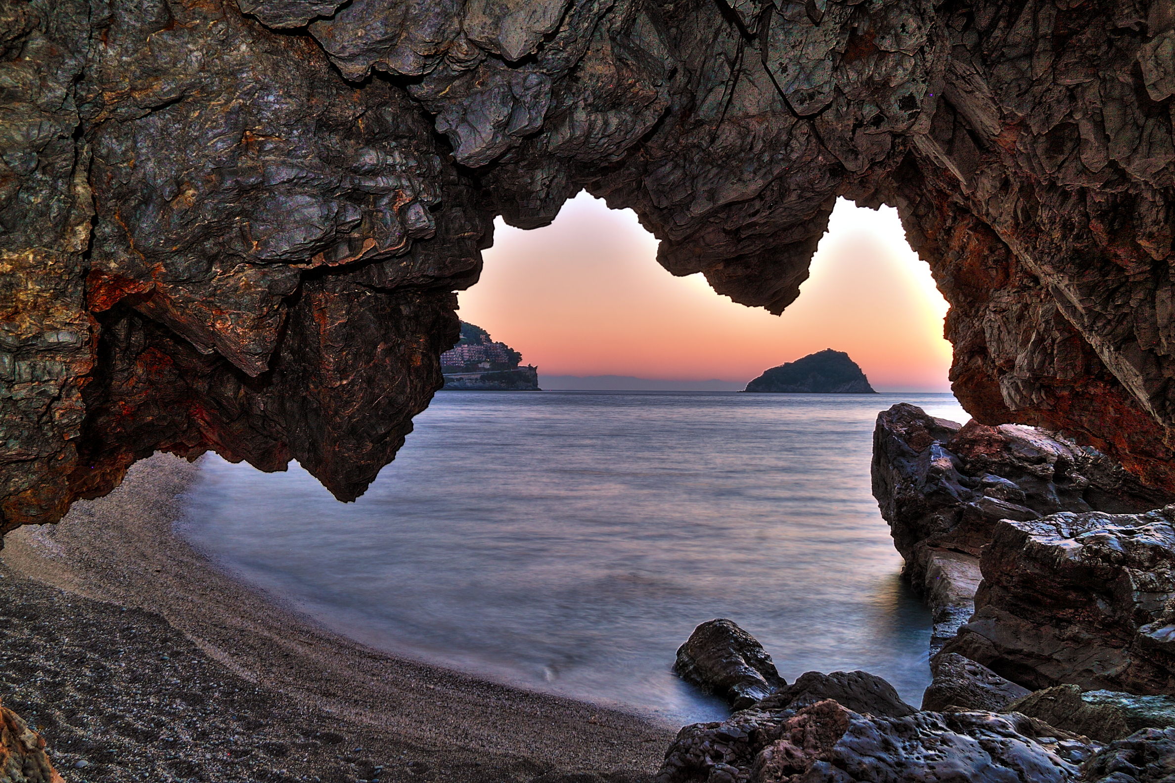 The island in the frame