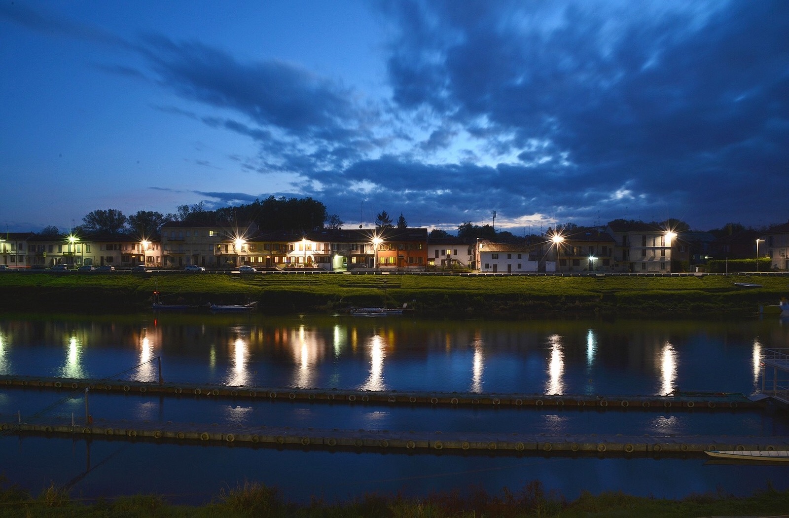 Pavia by night - Long Ticino