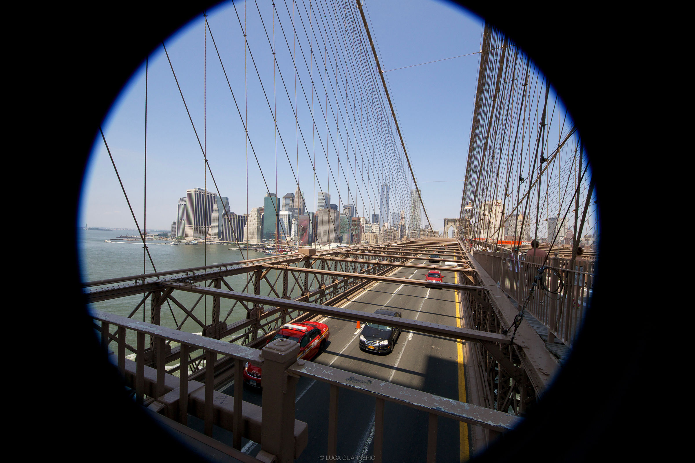 new york attraverso un ponte