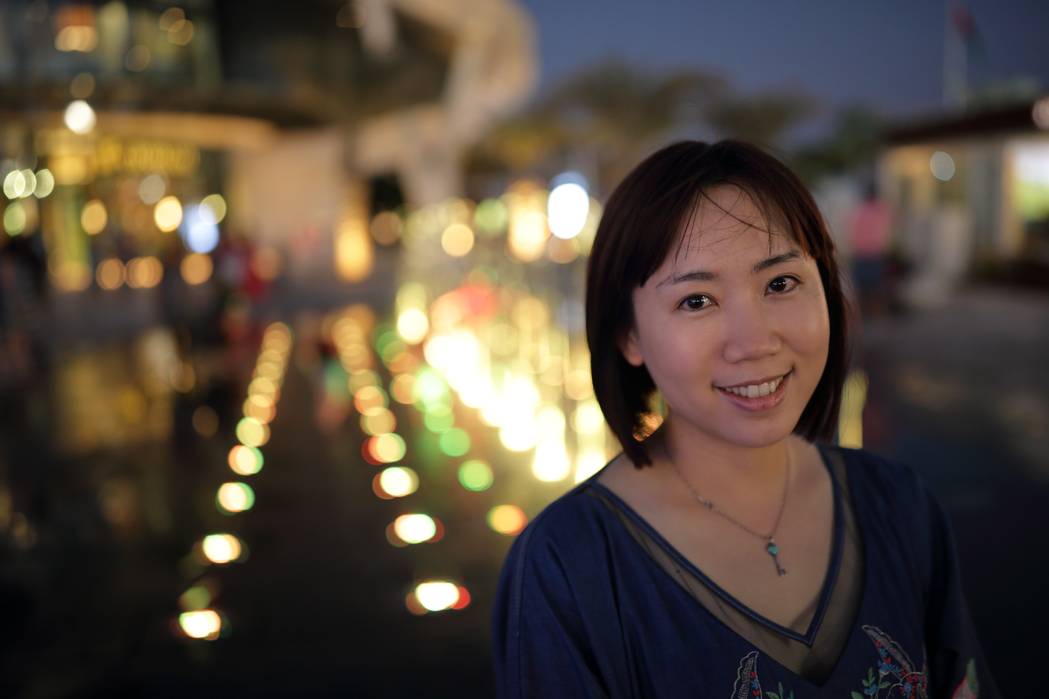 EF 35mm L II test with wife