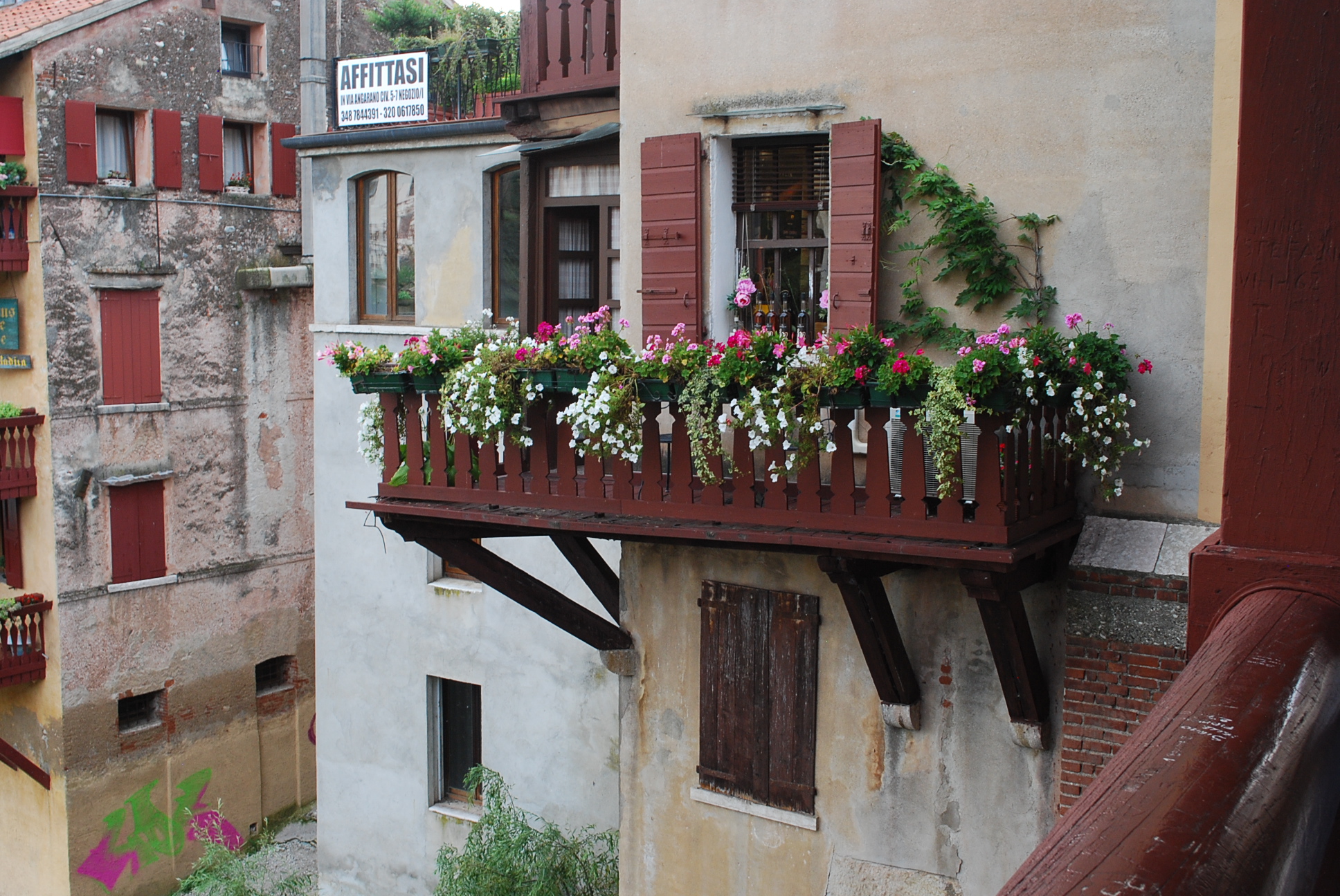 Balcone fiorito Bassano del Grappa