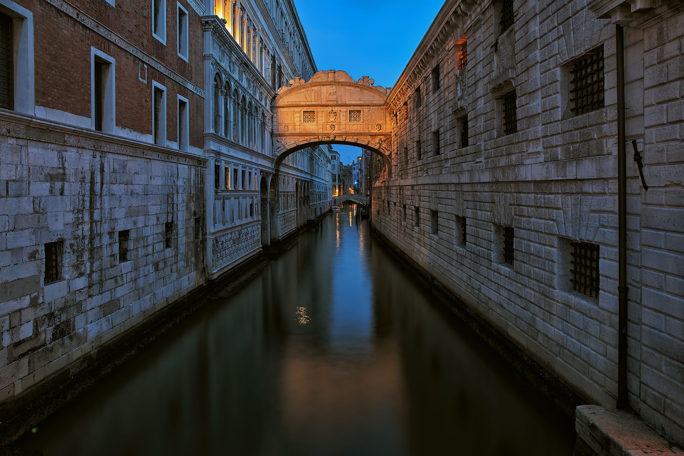 The light of dawn on the Bridge of Sighs