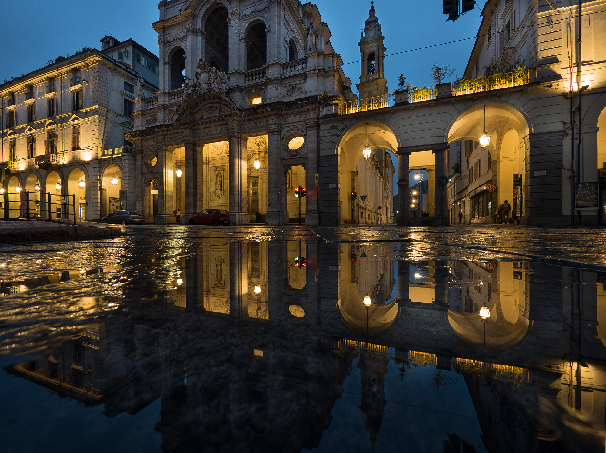 SS Annunziata - La Parrocchia sotto i portici