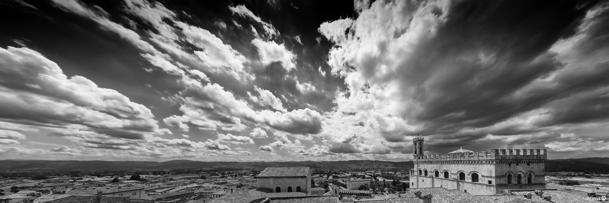 Gubbio 4shots @ 16mm handheld