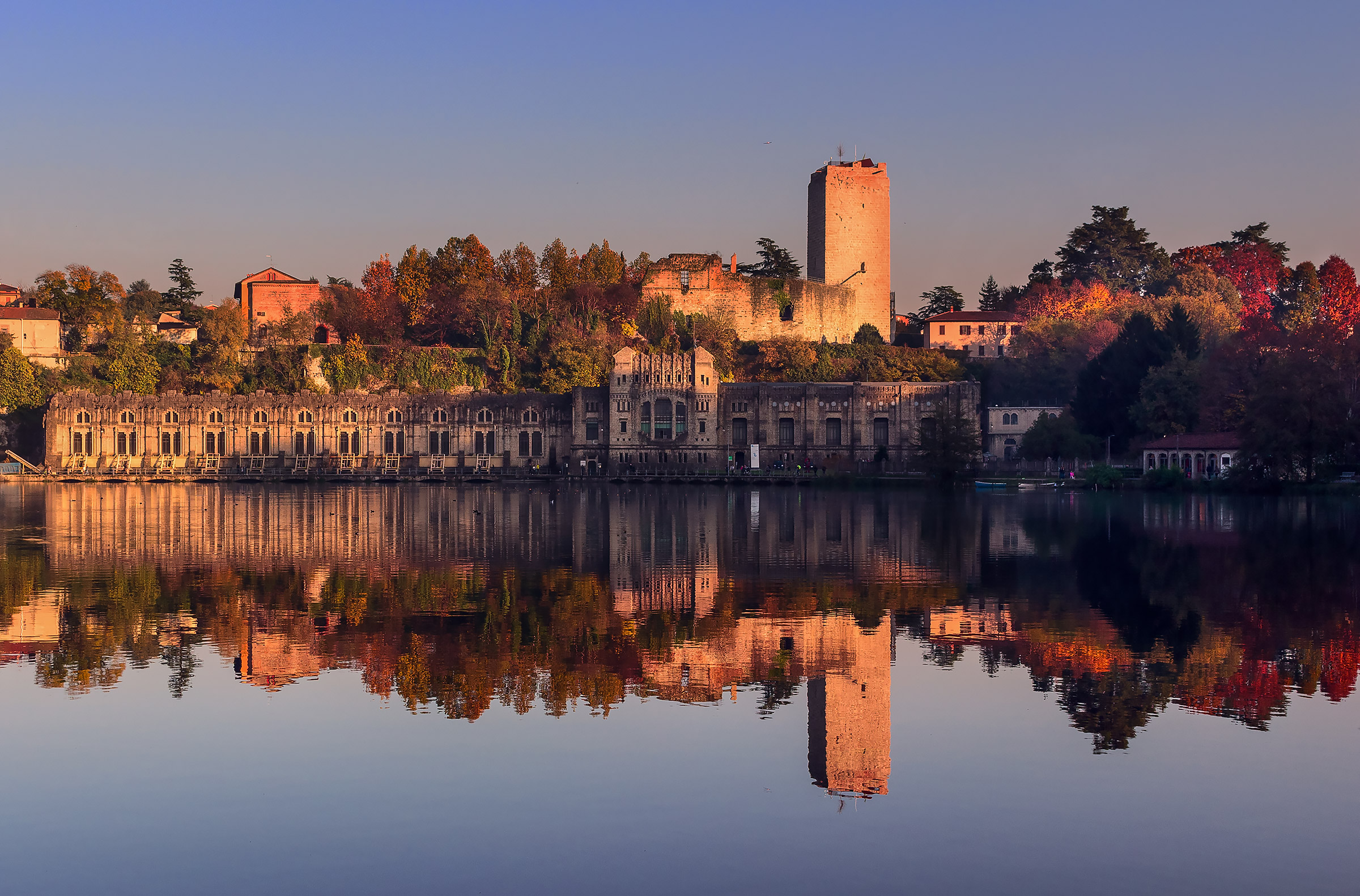 Reflecting in Trezzo