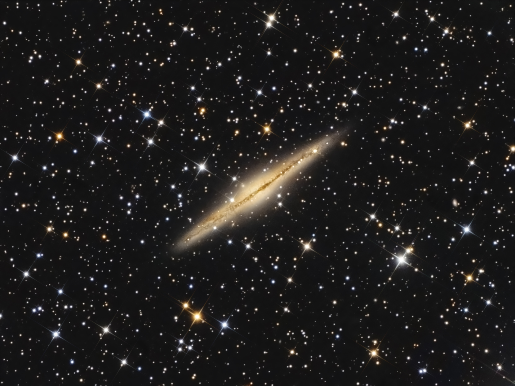 NGC 891 - Galassia Edge-On in Andromeda
