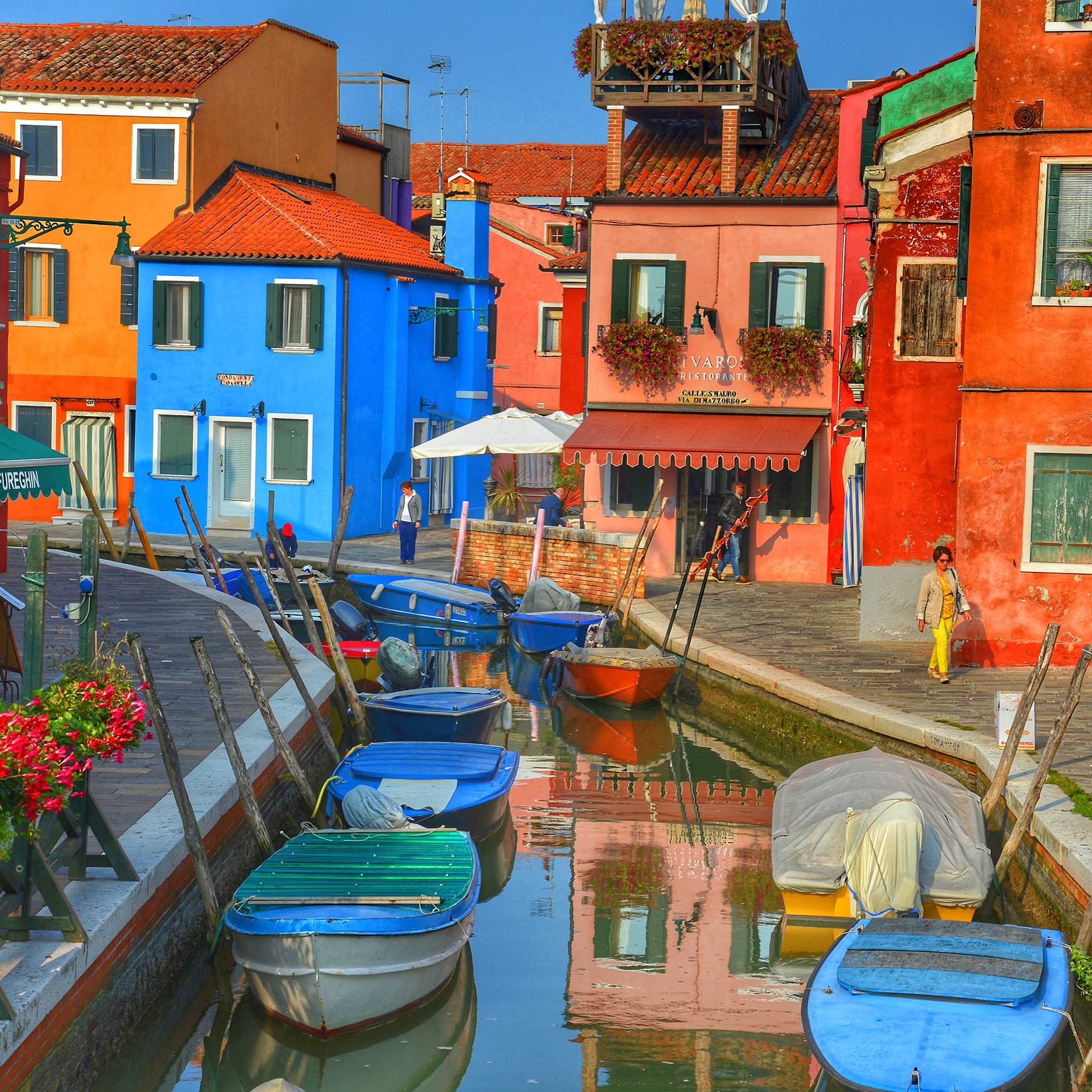 The colors of Burano